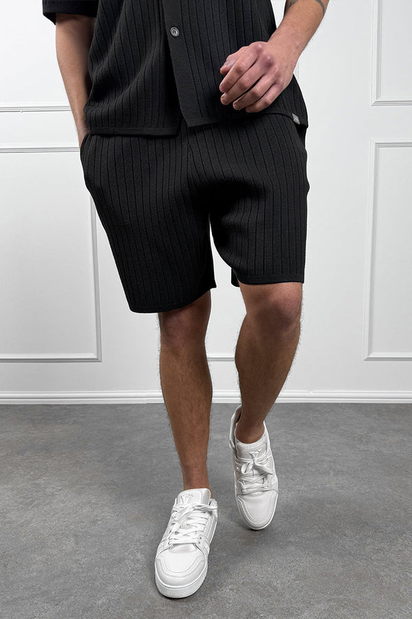 Pleated Shorts - Black