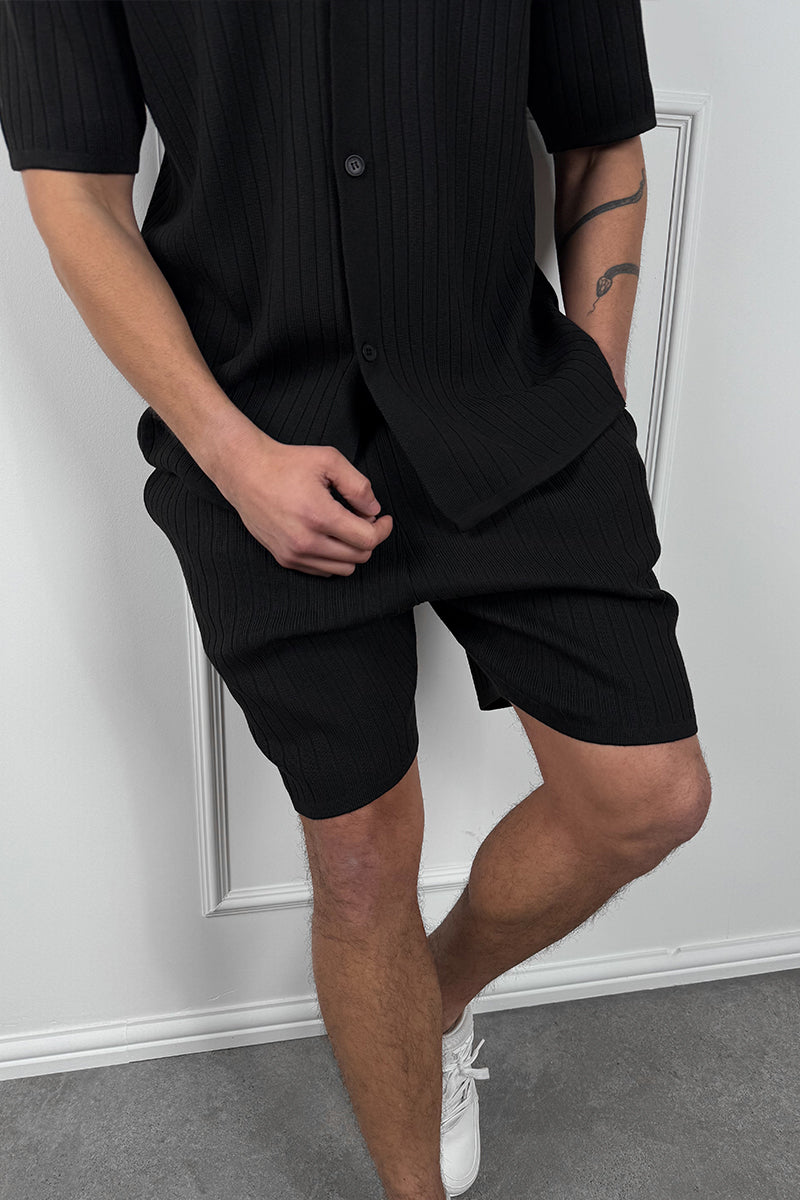 Pleated Shorts - Black